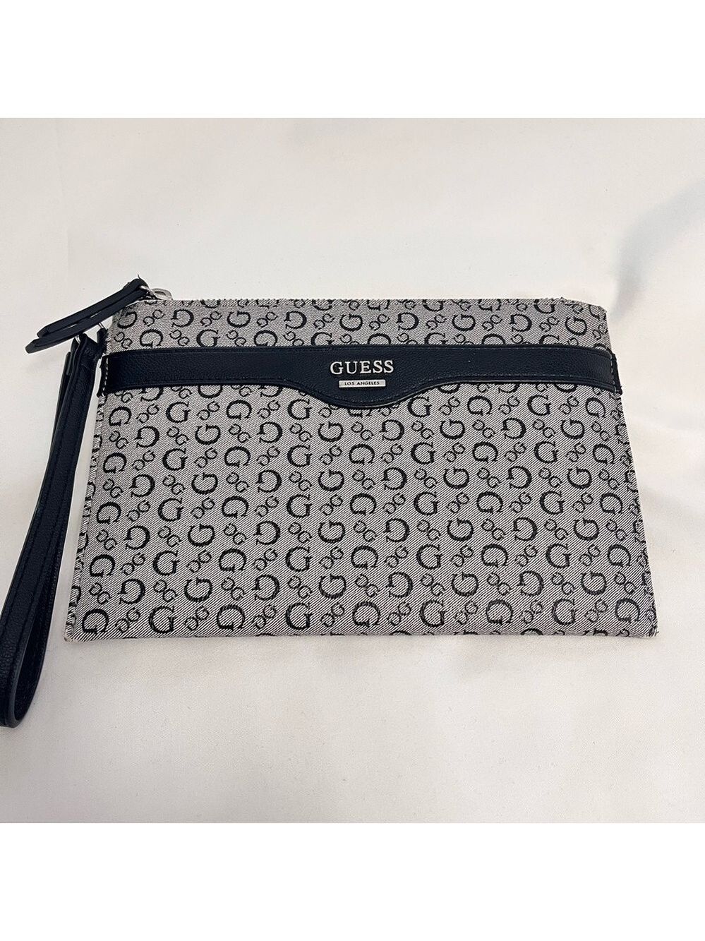 Guess Classic Black Gray Monogram Zipper Pouch